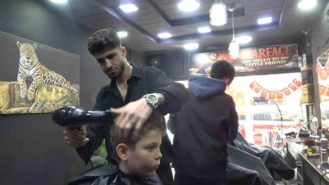 Yalova'da Berberden Ücretsiz Tıraş Hizmeti