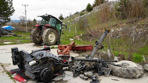 Kastamonu'da Traktör İkiye Bölündü