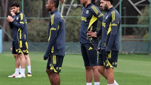 Fenerbahçe Galatasaray Derbisi İçin Hazırlanıyor