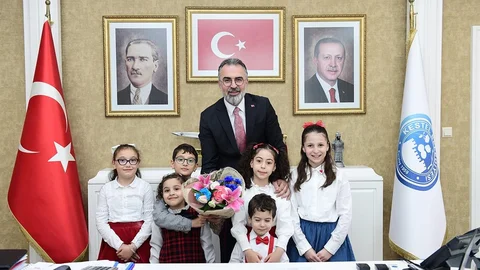 Kestel'de 23 Nisan Coşkusu Yaşandı