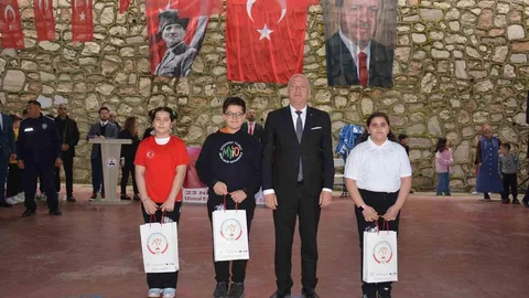 Babadağ'da 23 Nisan Coşkusu Yaşandı