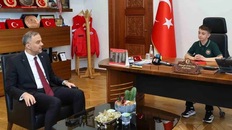 Kahramanmaraş'ta Minik Başkan Görevde