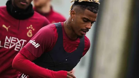 Galatasaray Fenerbahçe Maçına Hazırlanıyor
