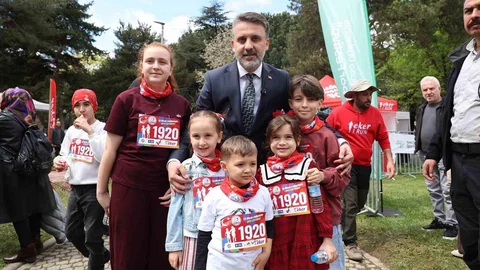 Bursa’da 23 Nisan Kutlamaları Coşkuyla Yapıldı
