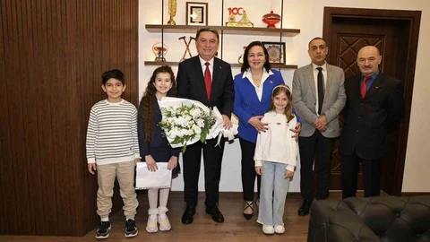 Zonguldak'ta Öğrenciden Başkanlık Temsili