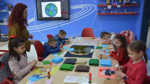 Demirci'de Bilim Şenliği Coşkusu