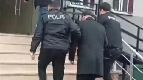 İstanbul'da Firari İki Şahıs Yakalandı