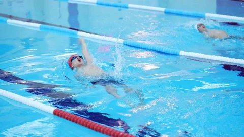 Osmangazi Yüzme Şenliği'nde Ödüller Sahiplerini Buldu