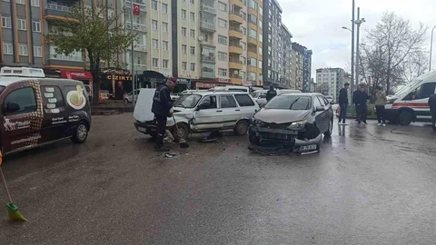 Seydişehir'de Trafik Kazası Yaşandı
