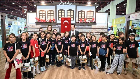 Antalya'da YÖREX Fuarı'na Yoğun İlgi