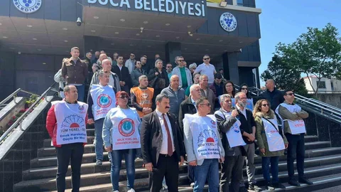 Buca ve Karşıyaka'da Memurlar İş Bıraktı