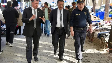 Kaymakam Atilla Pazar Esnafını Ziyaret Etti