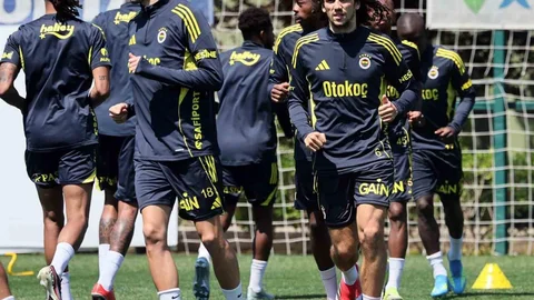 Fenerbahçe Galatasaray Derbisine Hazırlanıyor