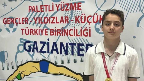 Elazığlı Sporcu Yüzmede Şampiyonluk Elde Etti