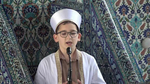 Kocaeli'de 9 Yaşındaki Çocuk Hutbe Okudu
