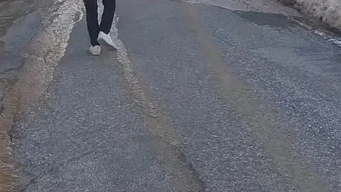 Hasköy-Mutki Yolunda Heyelan Sonrası Temizlik Yapıldı