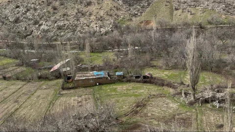 Cevizli Köyü'nde Yol Talebi