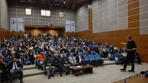 Dr. Umut Yıldız OMÜ'de Konferans Verdi