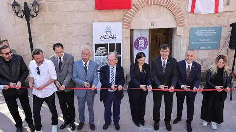 Kütahya'da Re-New Nature Sergisi Açıldı