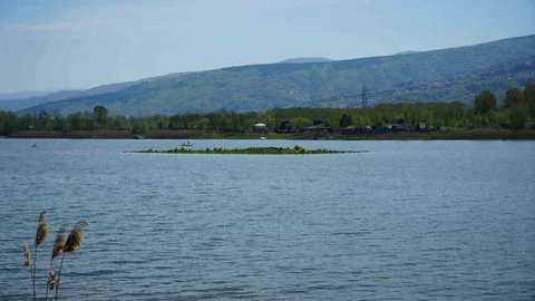 Sapanca Gölü'nde Ada Yeniden Göründü