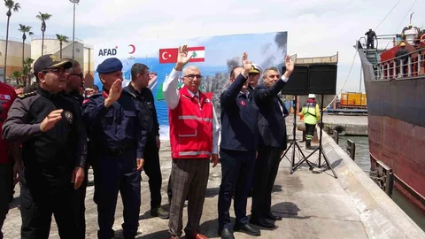 Mersin'den Lübnan'a Yardım Gönderildi