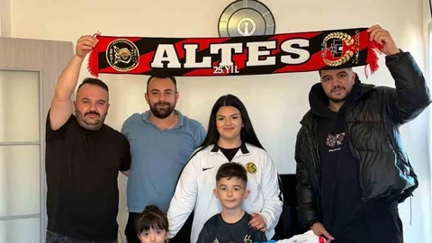 Hüseyin Buğra'ya Eskişehirspor'dan Sürpriz Hediye