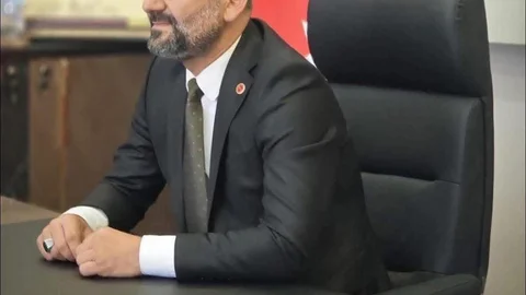 AK Parti'den Belediye Başkanına Tepki