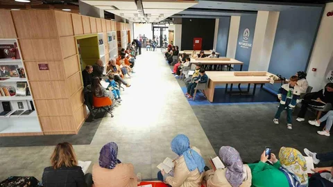 Denizli'de Çocuklar Kitapla Buluşuyor