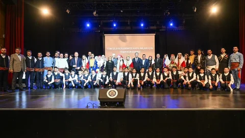 Erzurum'da 7 Bölge 7 Renk Gösterisi