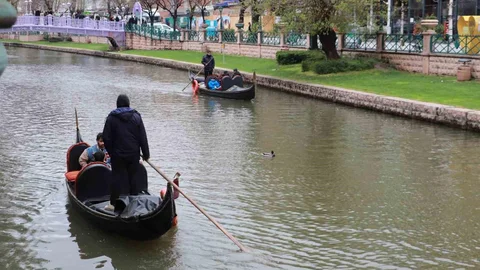 Eskişehir'de Gondol Turu Keyfi