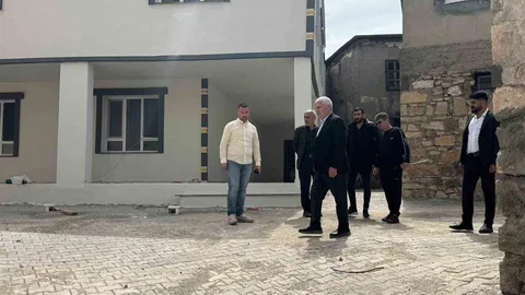 Çermik’te Yol Yapım Çalışmaları Başladı