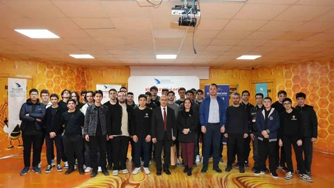 Yapay Zeka Düzce'de Öğrencilerle Buluştu