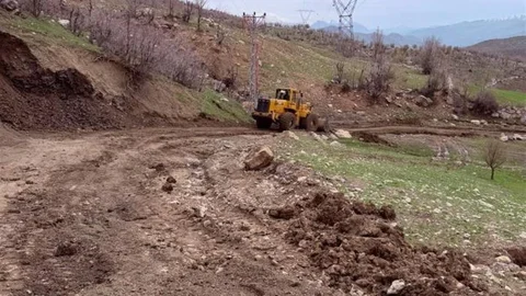 Şırnak'ta Kırsal Yol Çalışmaları Devam Ediyor