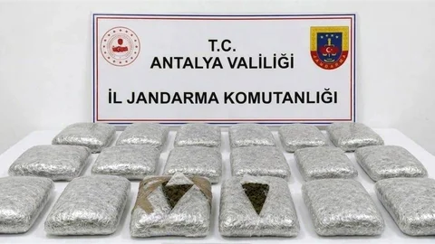 Antalya'da Uyuşturucu Operasyonu Yapıldı