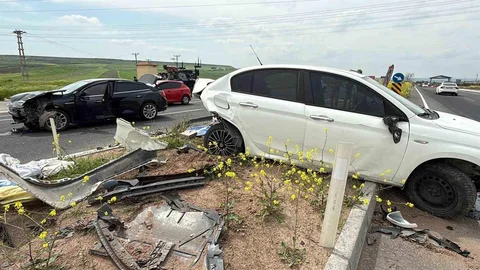 Diyarbakır'da Trafik Kazası Sonucu Yaralılar Var