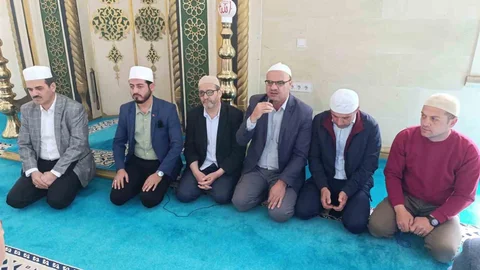 Selendi'de Hacı Adayları Uğurlandı