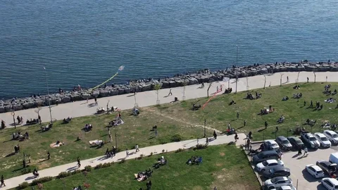 Avcılar'da Sahil Yoğunluğu Artıyor