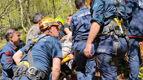 Samsun’da Kayalıklardan Düşen Kişi Yaralandı
