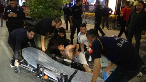 Antalya'da Derbi Kutlamasında Bıçaklama Olayı