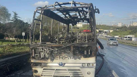 Bayrampaşa'da Minibüs Yangını