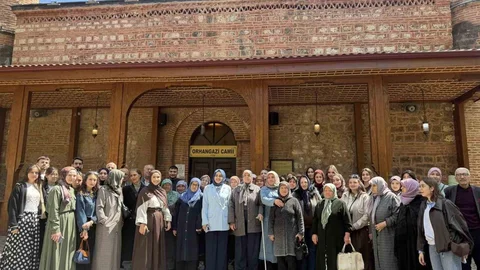 Bilecik’te Öğrencilerden Anlamlı Ziyaret