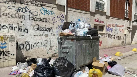 Güllük Mahallesi'nde Çöp Sorunu