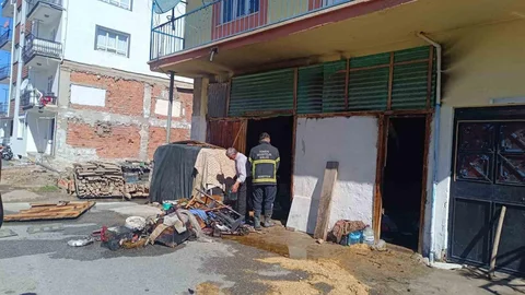 Afyonkarahisar'da Yangın Kontrol Altına Alındı