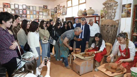 Menemen'de Restorasyon Uzmanları Ziyareti