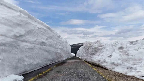 Ordu Yükseklerinde Nisan'da 4 Metre Kar Var
