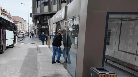 Nevşehir'de Akıllı Durağa Çarpma Olayı