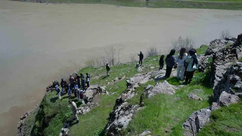 Üniversite Öğrencileri Muş'ta Fotoğrafçılık Yapıyor