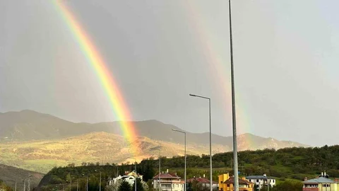 Tunceli'de Gökkuşağı Görüntüleriyle Büyüledi