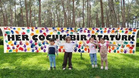 Denizli'de Çocuklar İçin Şenlik Düzenlendi