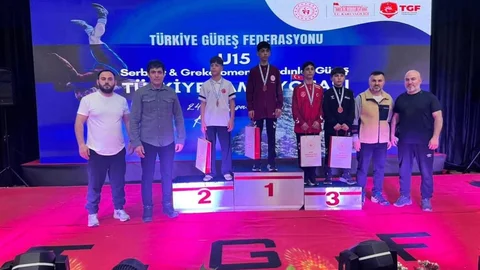Yunusemre'de Güreş Başarısı